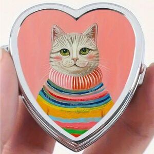 Cat Heart Travel 2-Compartment Pill Container